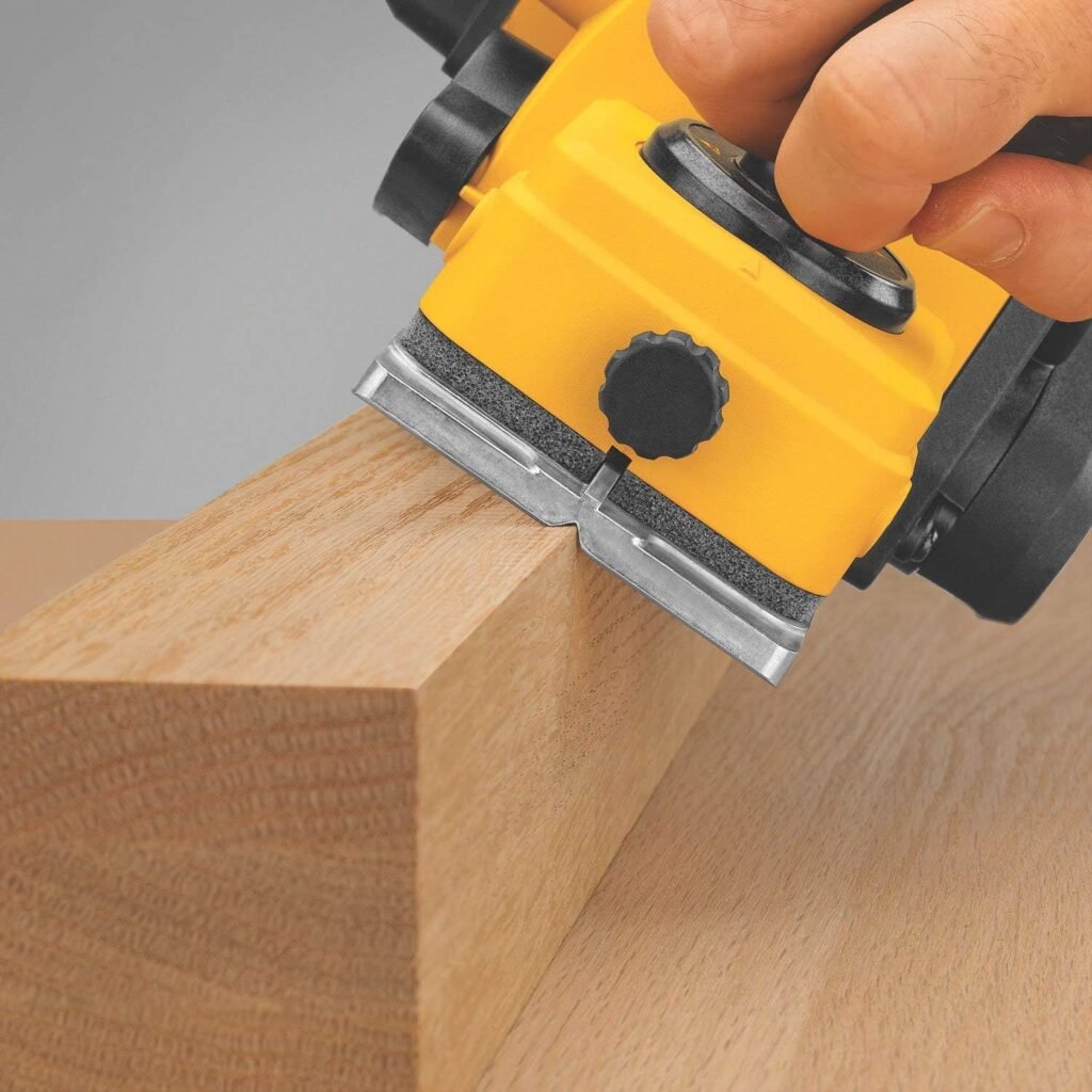 Dewalt D26676R 3-1/4 in. Portable Hand Planer (Renewed)
