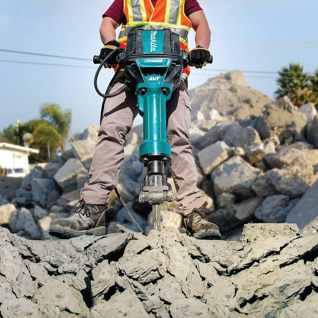 Makita HM1812X3 70 Advanced AVT Breaker Hammer with 1-1/8 Hex, 4-Piece Steel Set and Premium Cart, 70 lb Makita HM1812X3 70 Advanced AVT Breaker Hammer with 1-1/8 Hex, 4-Piece Steel Set and Premium Cart, 70 lb