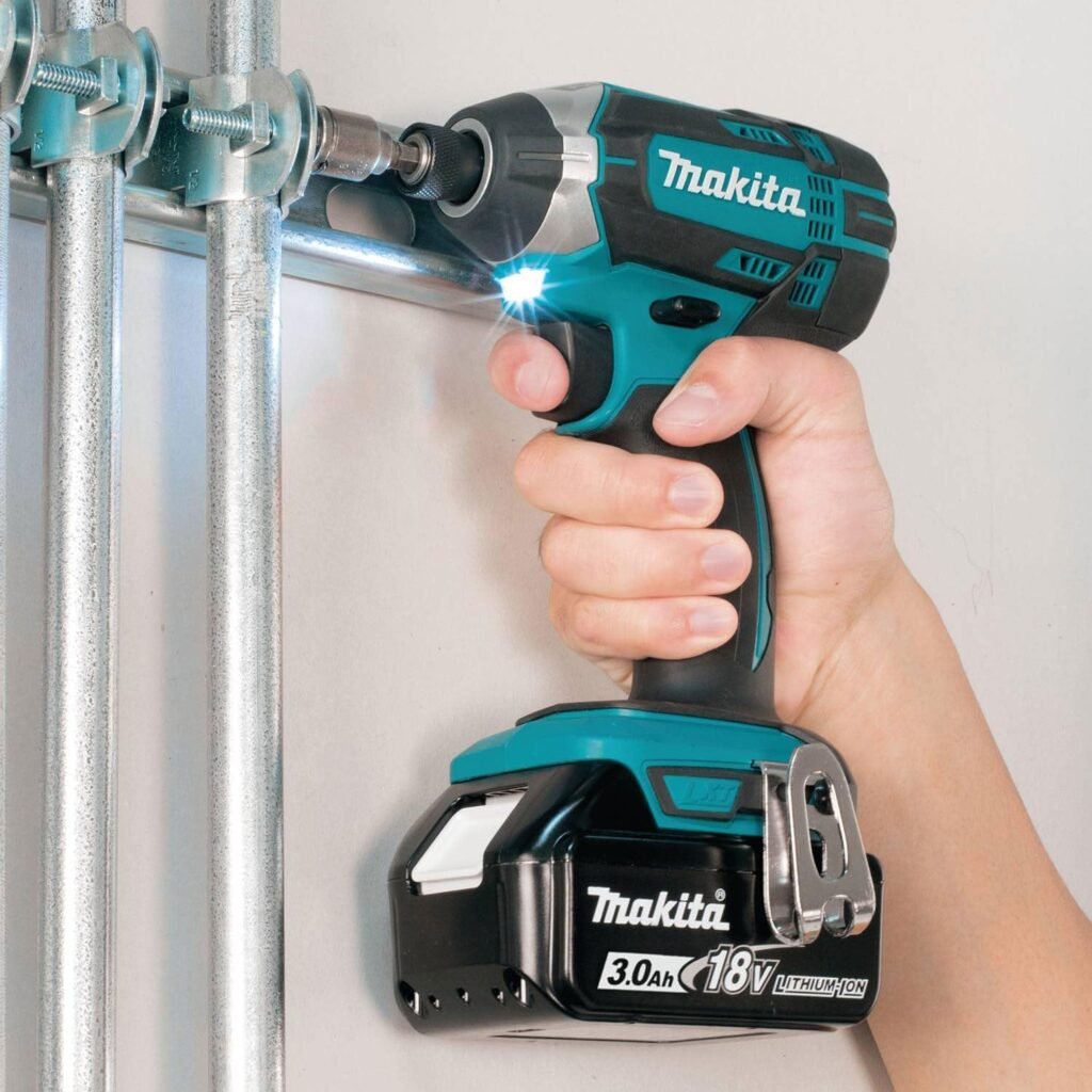 Makita XT505 18V LXT® Lithium-Ion Cordless 5-Pc. Combo Kit (3.0Ah)